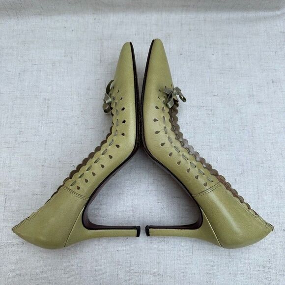 ANN TAYLOR Pistachio Green Leather Scallop Bow Pumps Stiletto Heels 5 Italy Made - Picture 9 of 16